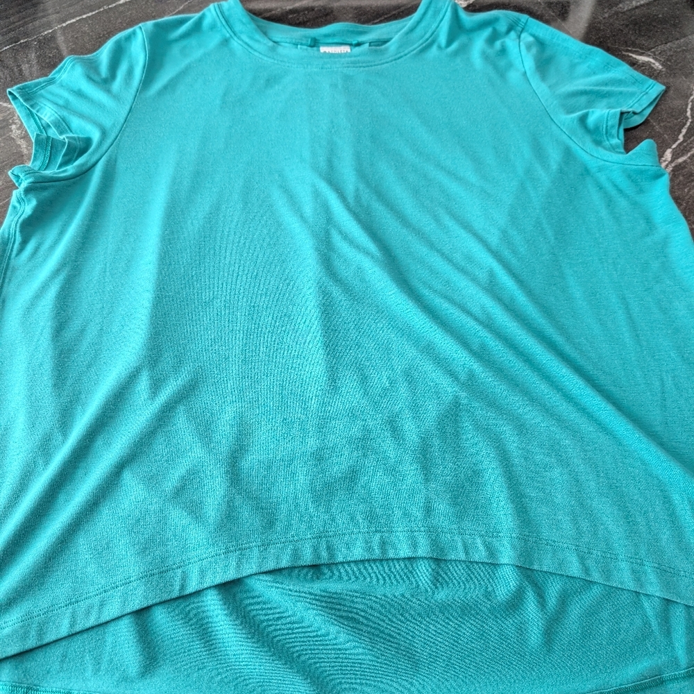 Athleta Turquoise Short Sleeve Tee